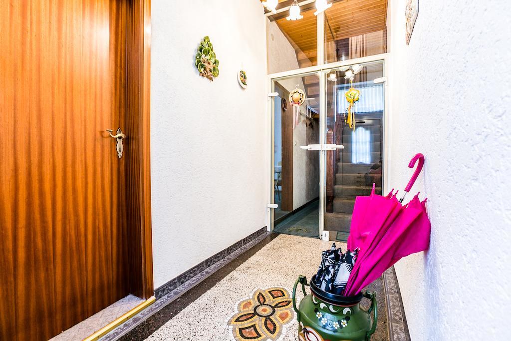Ferienwohnung Koeln-Altstadt-Nord Pokoj fotografie